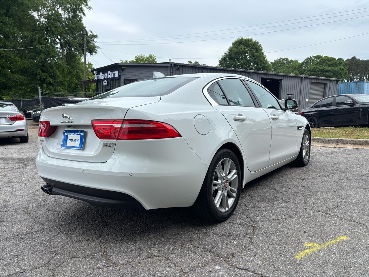Jaguar XE 25t Premium AWD 2018