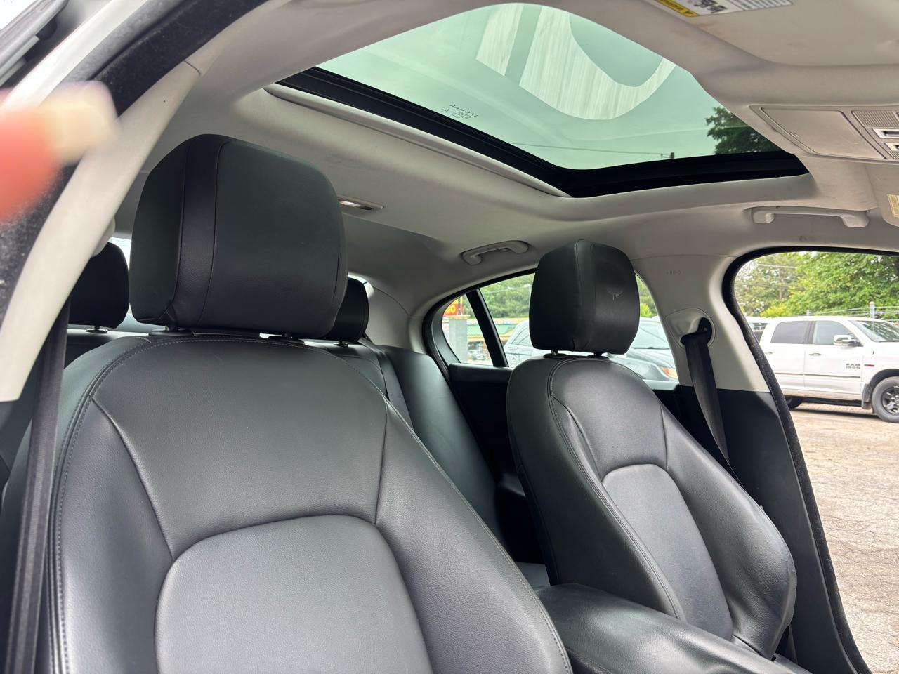 Jaguar XE 25t Premium AWD 2018