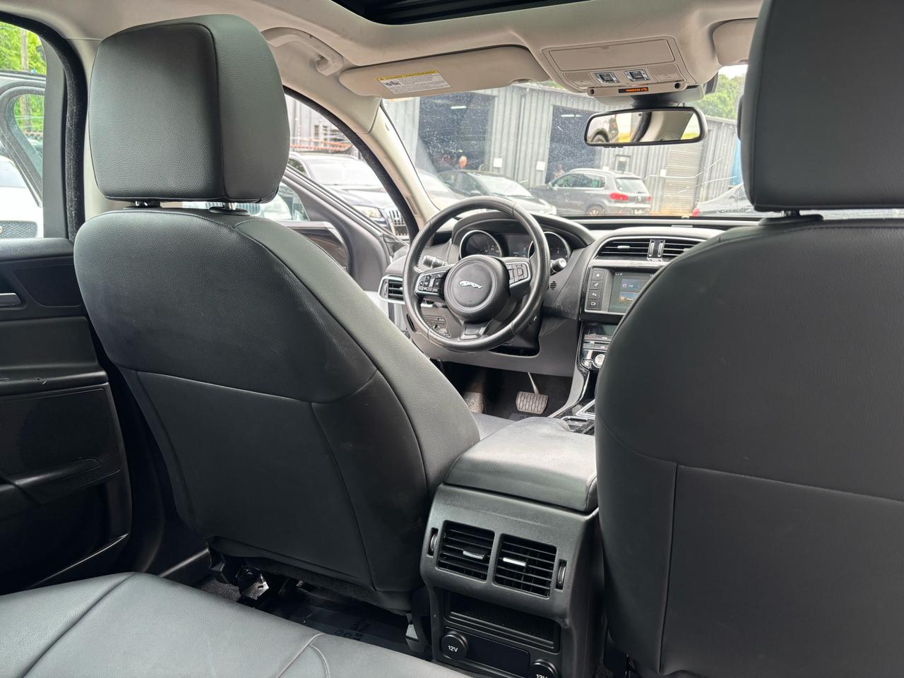 Jaguar XE 25t Premium AWD 2018