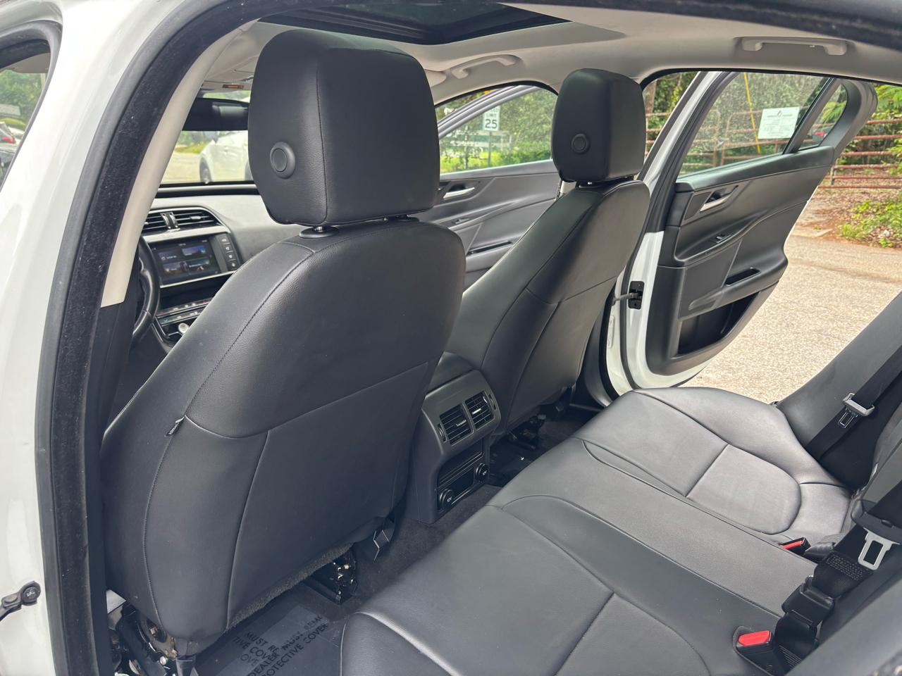 Jaguar XE 25t Premium AWD 2018