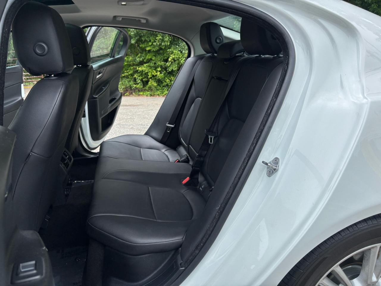 Jaguar XE 25t Premium AWD 2018