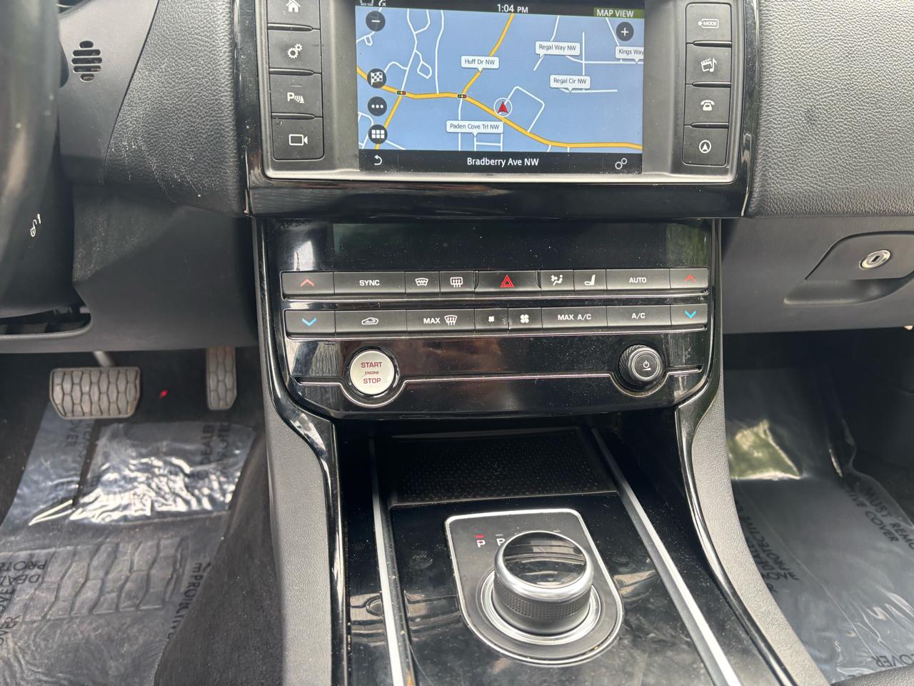 Jaguar XE 25t Premium AWD 2018