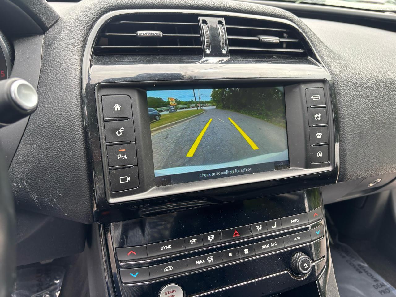 Jaguar XE 25t Premium AWD 2018