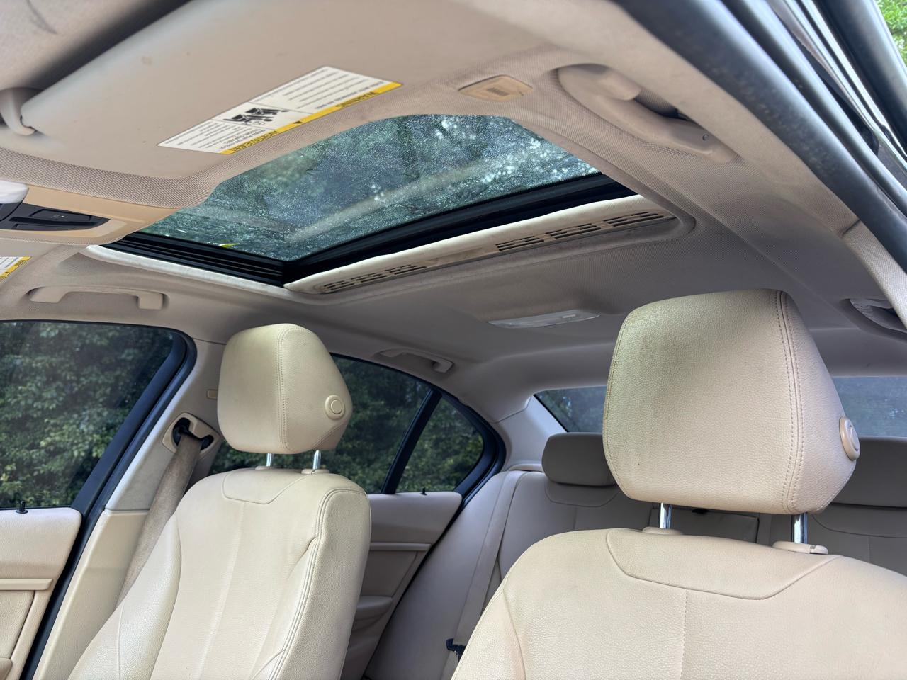 BMW 3-Series 320i Sedan 2015
