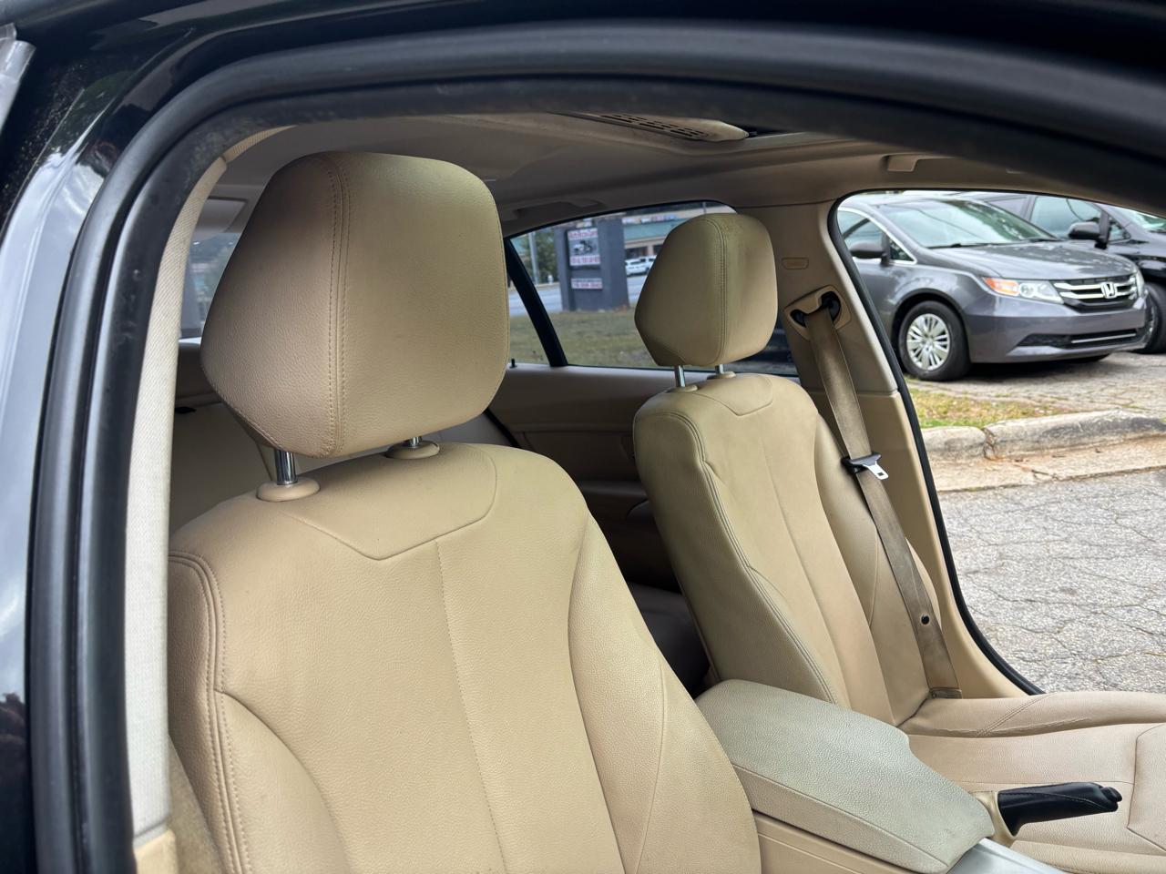 BMW 3-Series 320i Sedan 2015