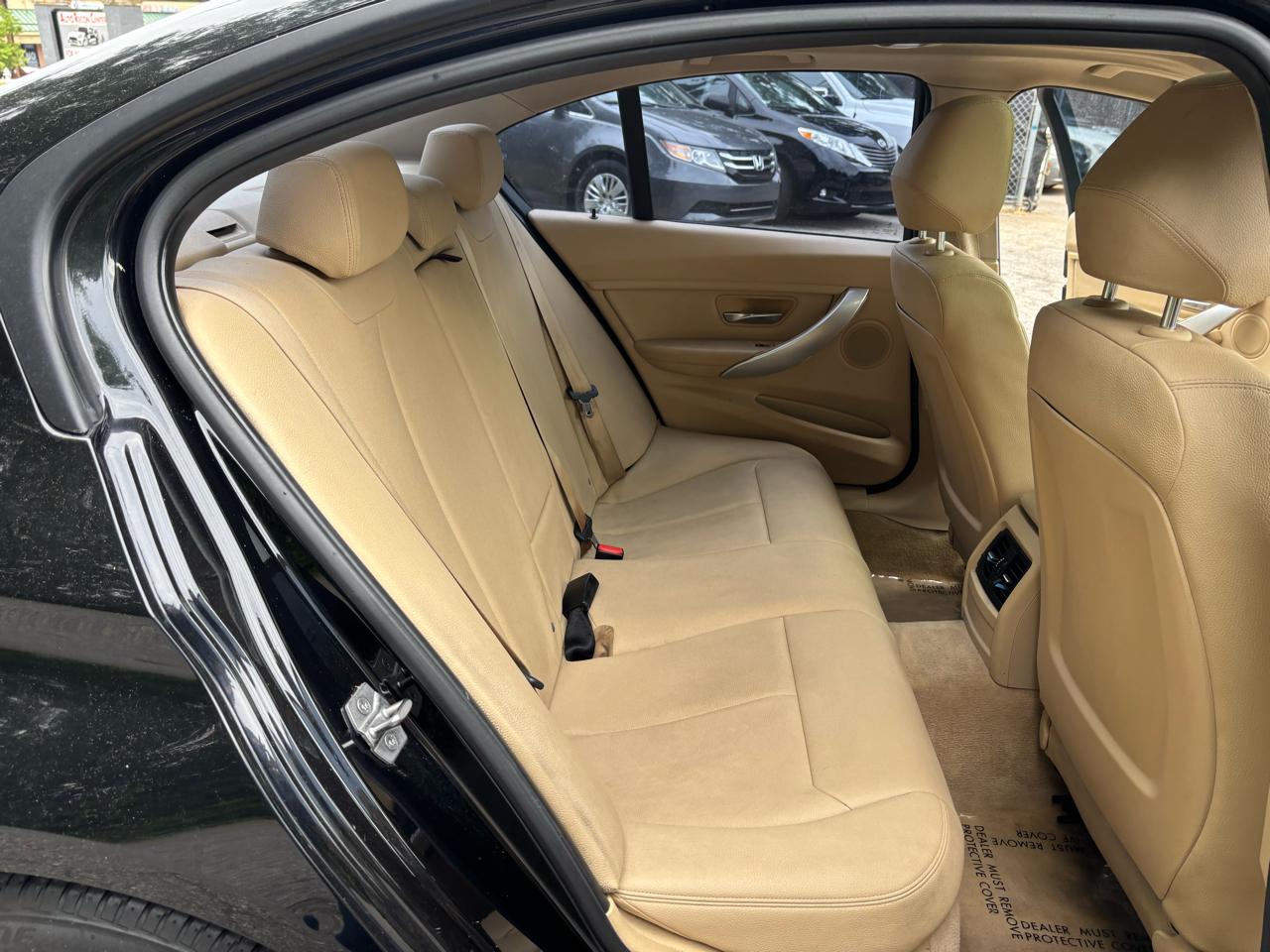BMW 3-Series 320i Sedan 2015