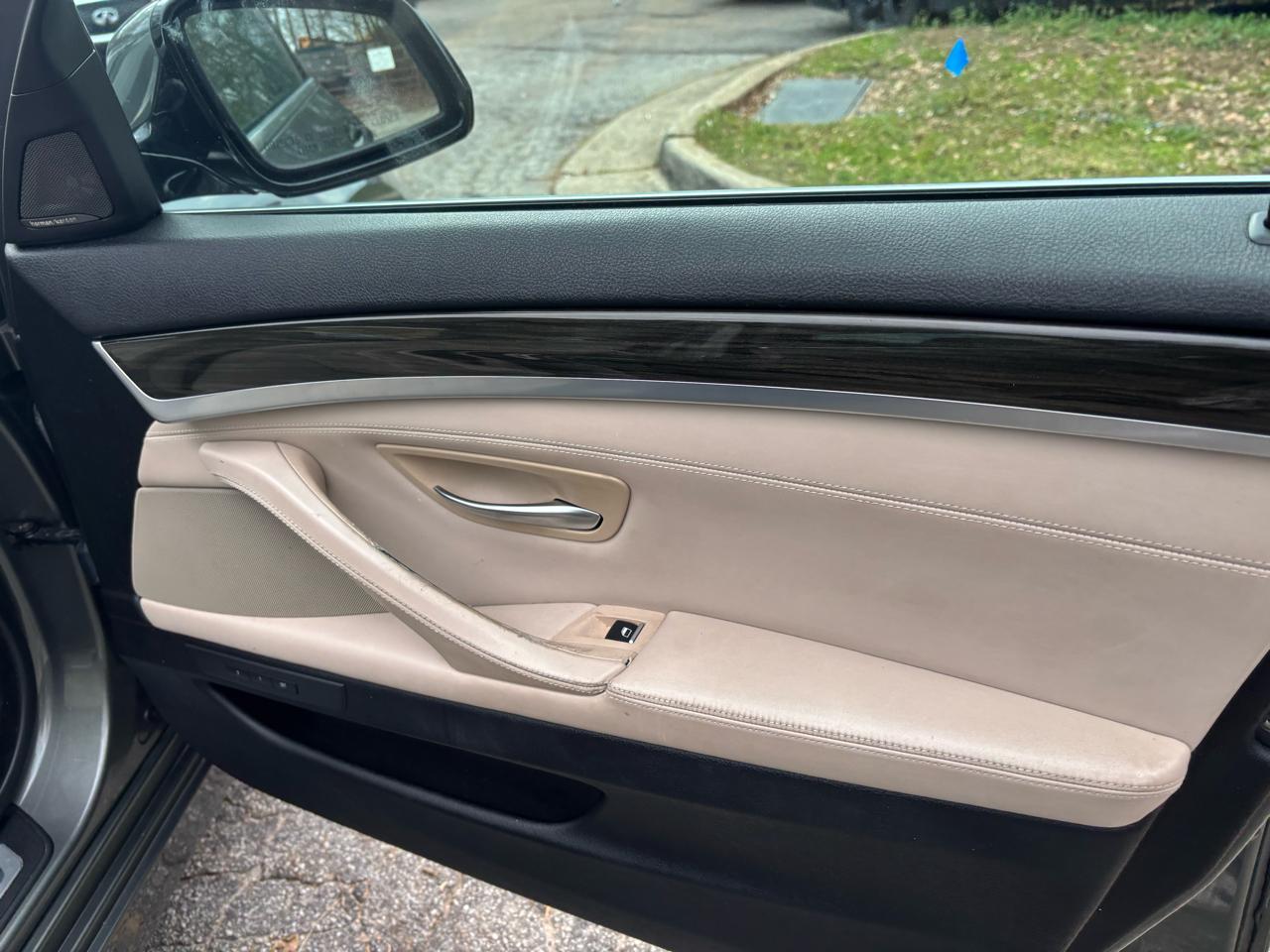 BMW 5-Series 535i 2015