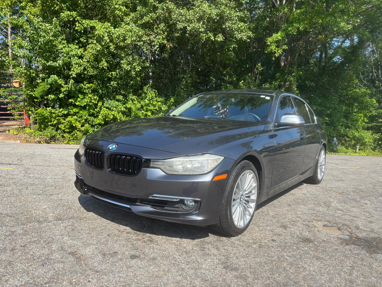 BMW 3-Series 328i Sedan 2012