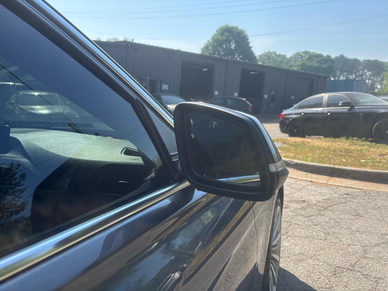 BMW 3-Series 328i Sedan 2012