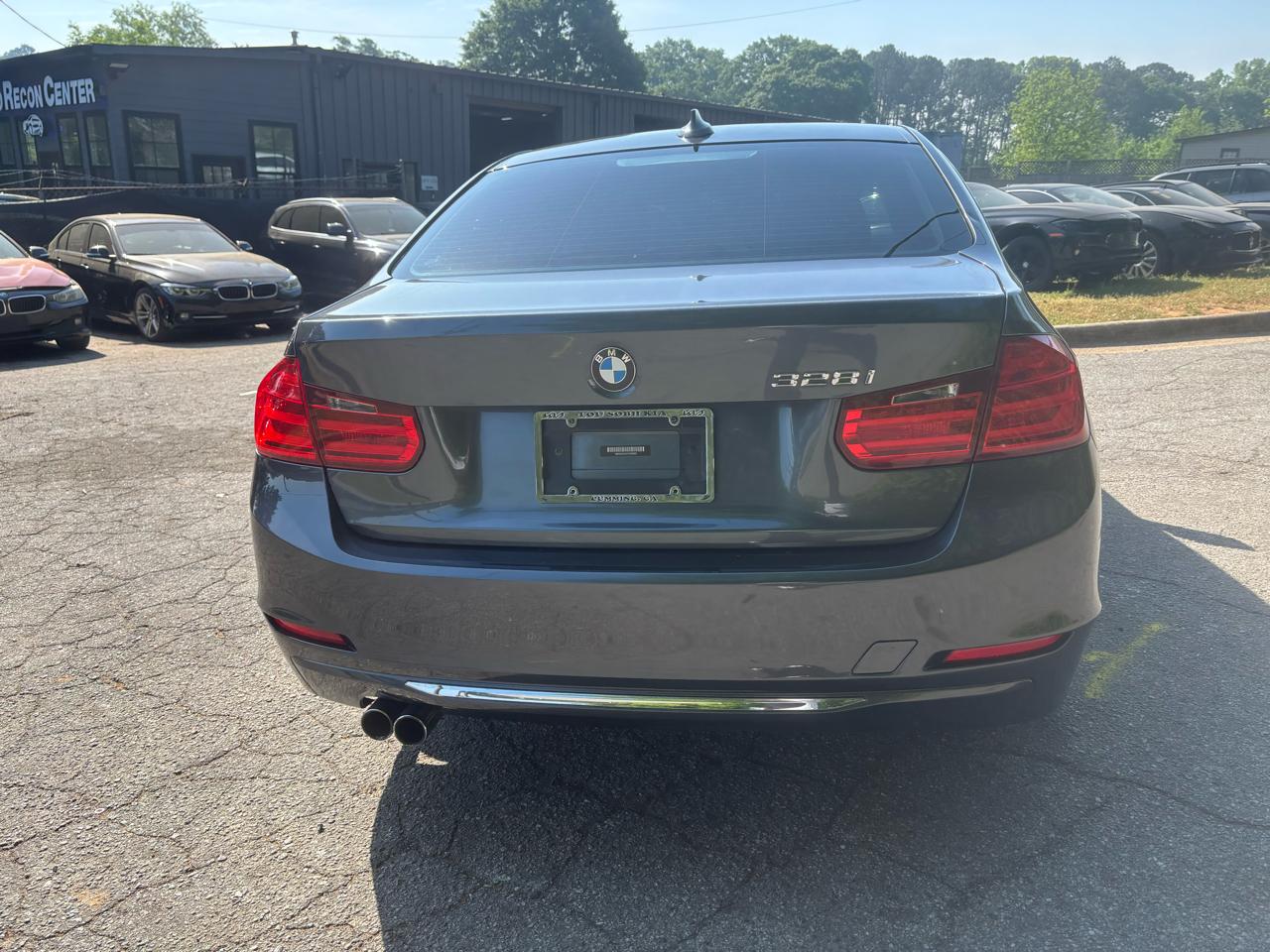 BMW 3-Series 328i Sedan 2012