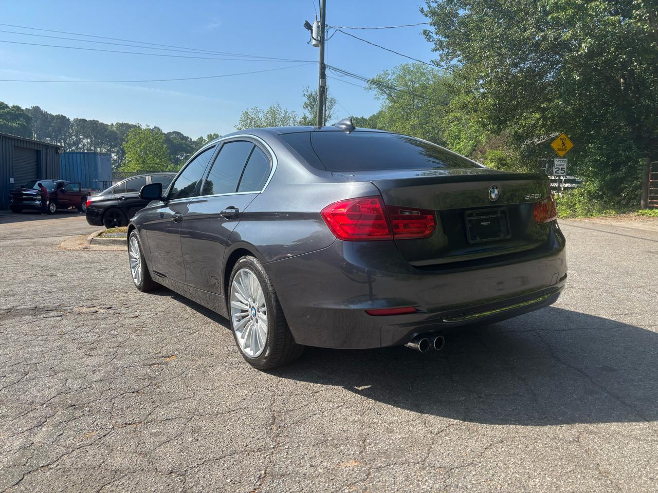BMW 3-Series 328i Sedan 2012