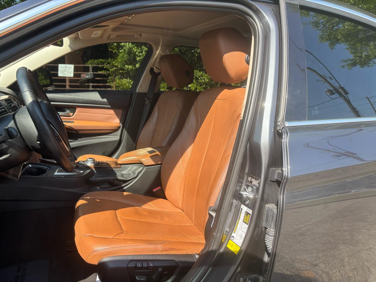 BMW 3-Series 328i Sedan 2012