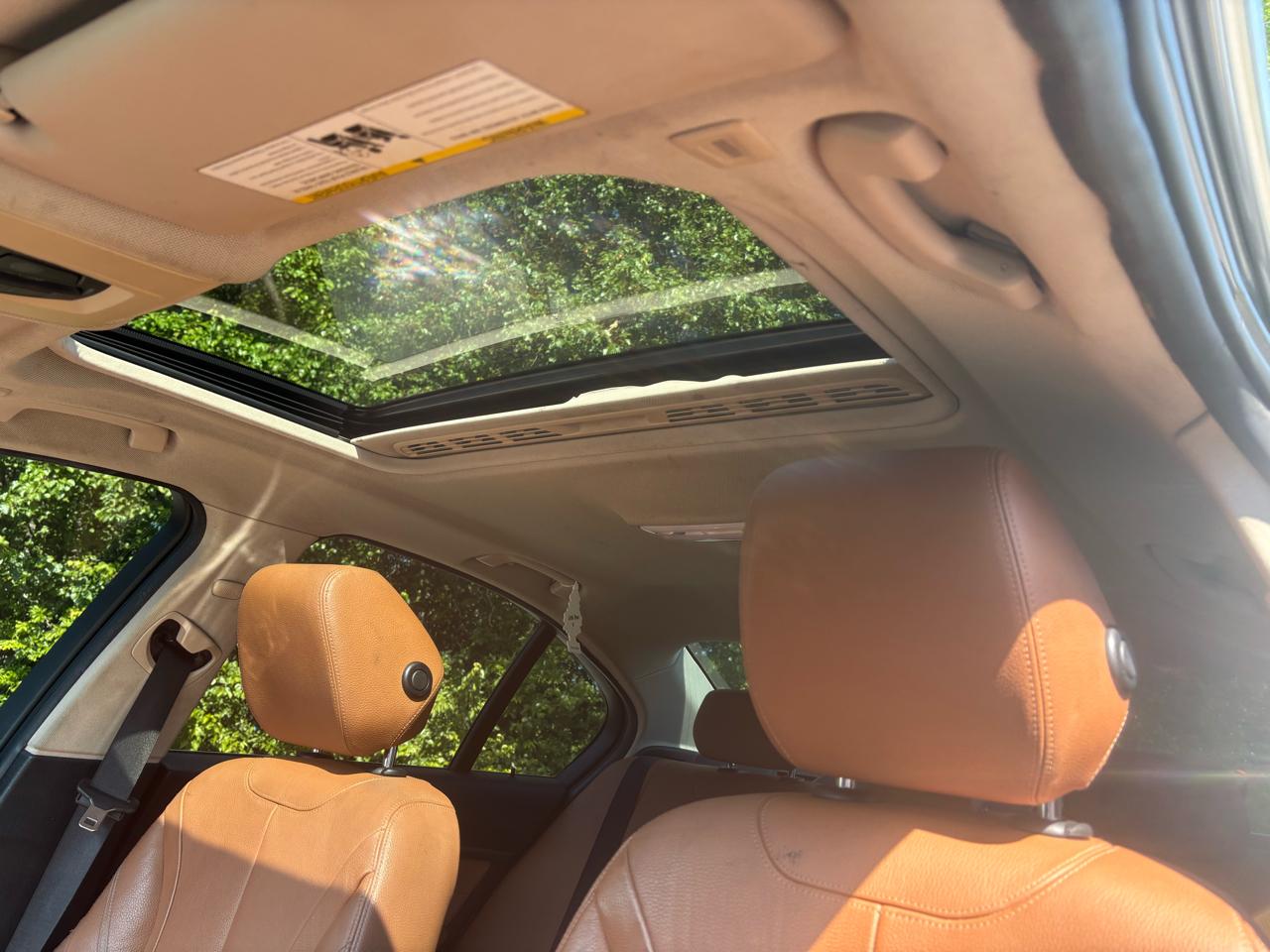 BMW 3-Series 328i Sedan 2012