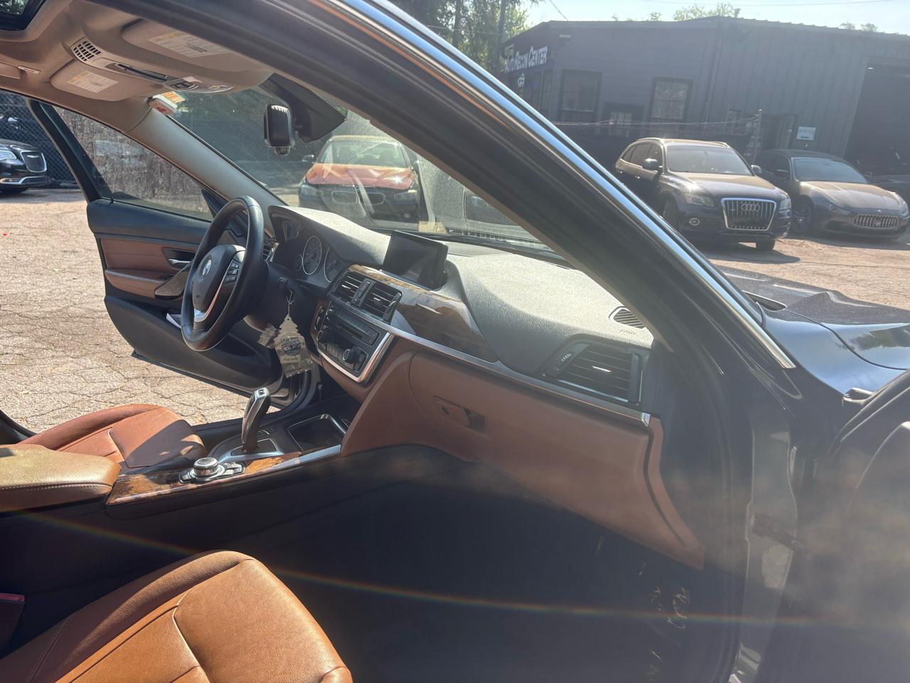 BMW 3-Series 328i Sedan 2012