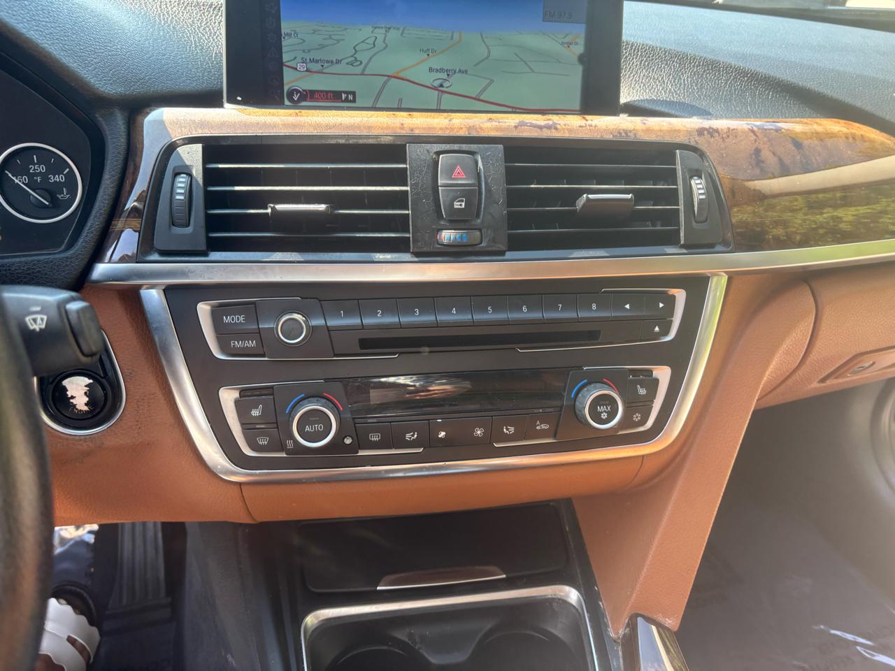 BMW 3-Series 328i Sedan 2012