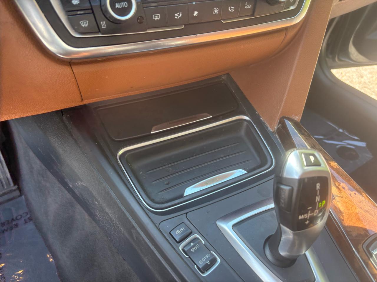 BMW 3-Series 328i Sedan 2012