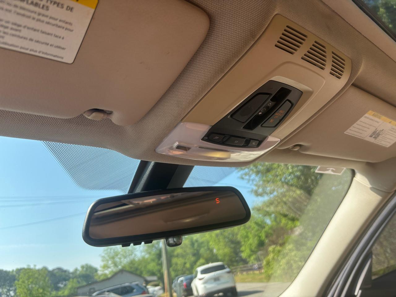 BMW 3-Series 328i Sedan 2012