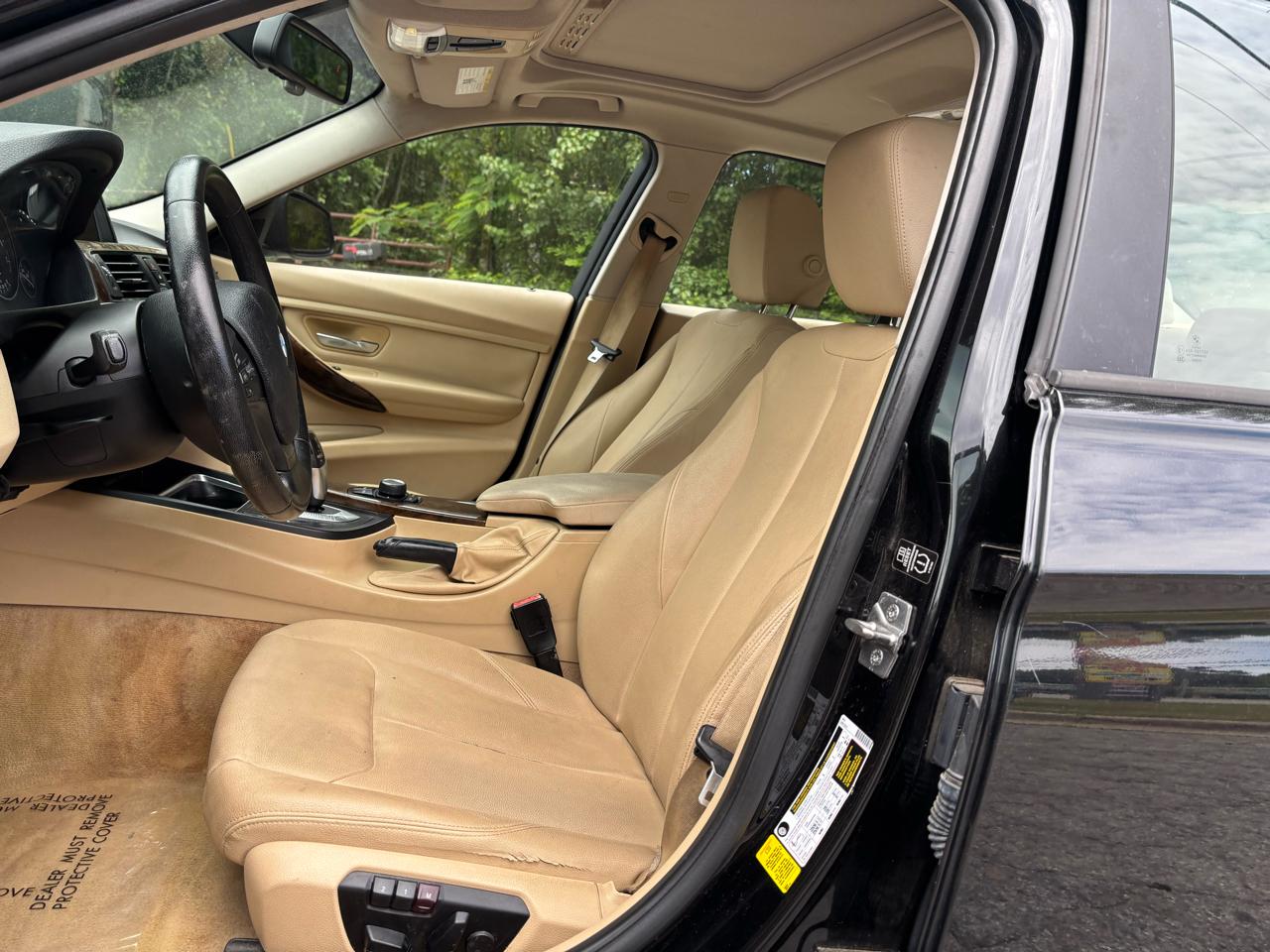 BMW 3-Series 320i Sedan 2014