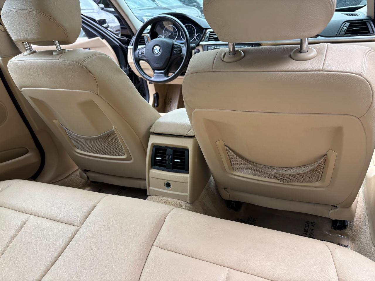 BMW 3-Series 320i Sedan 2014