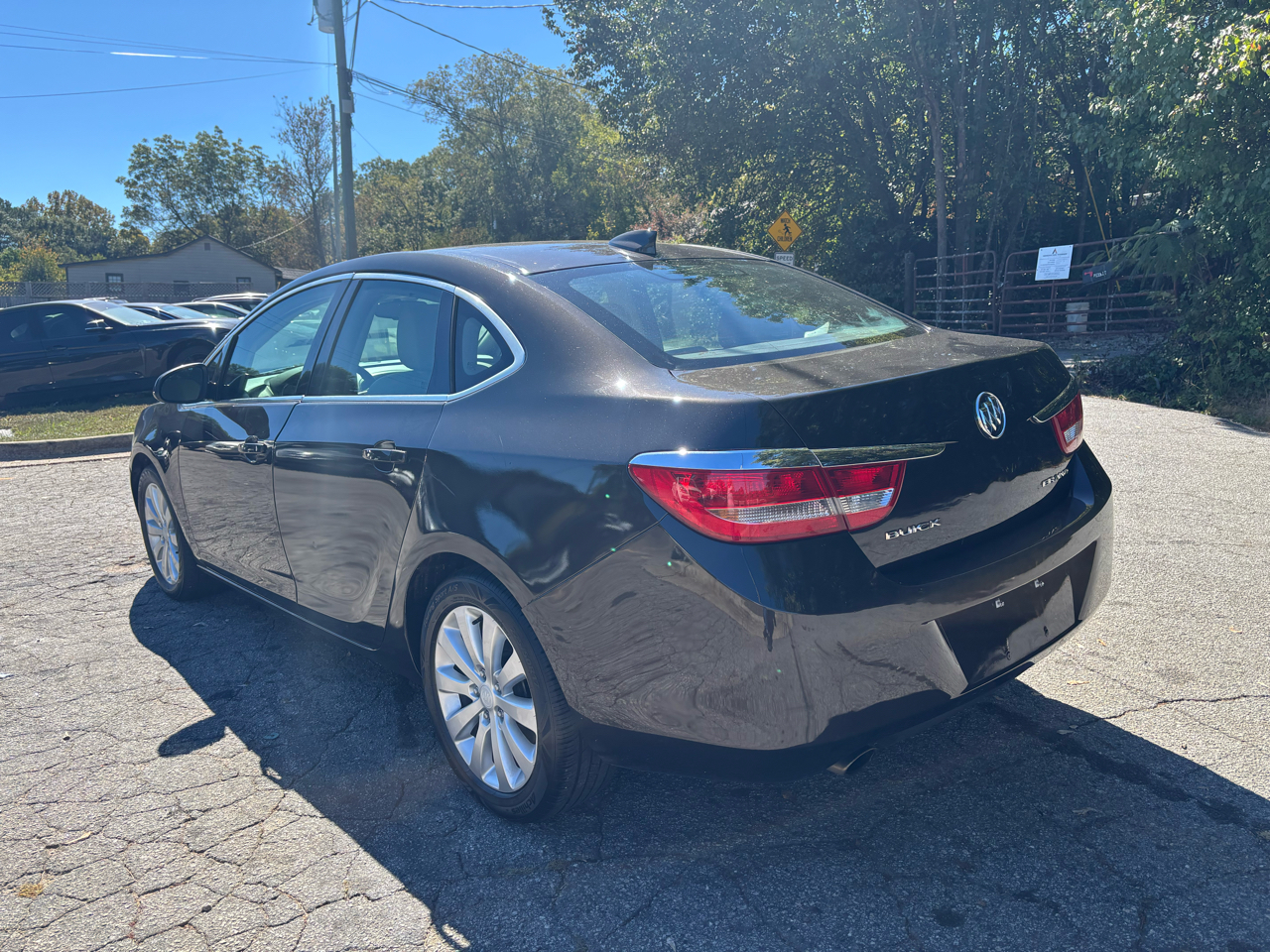 Buick Verano Base 2016