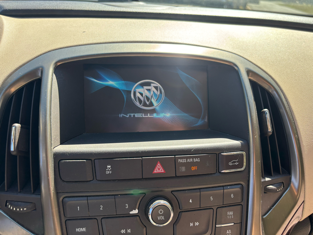 Buick Verano Base 2016