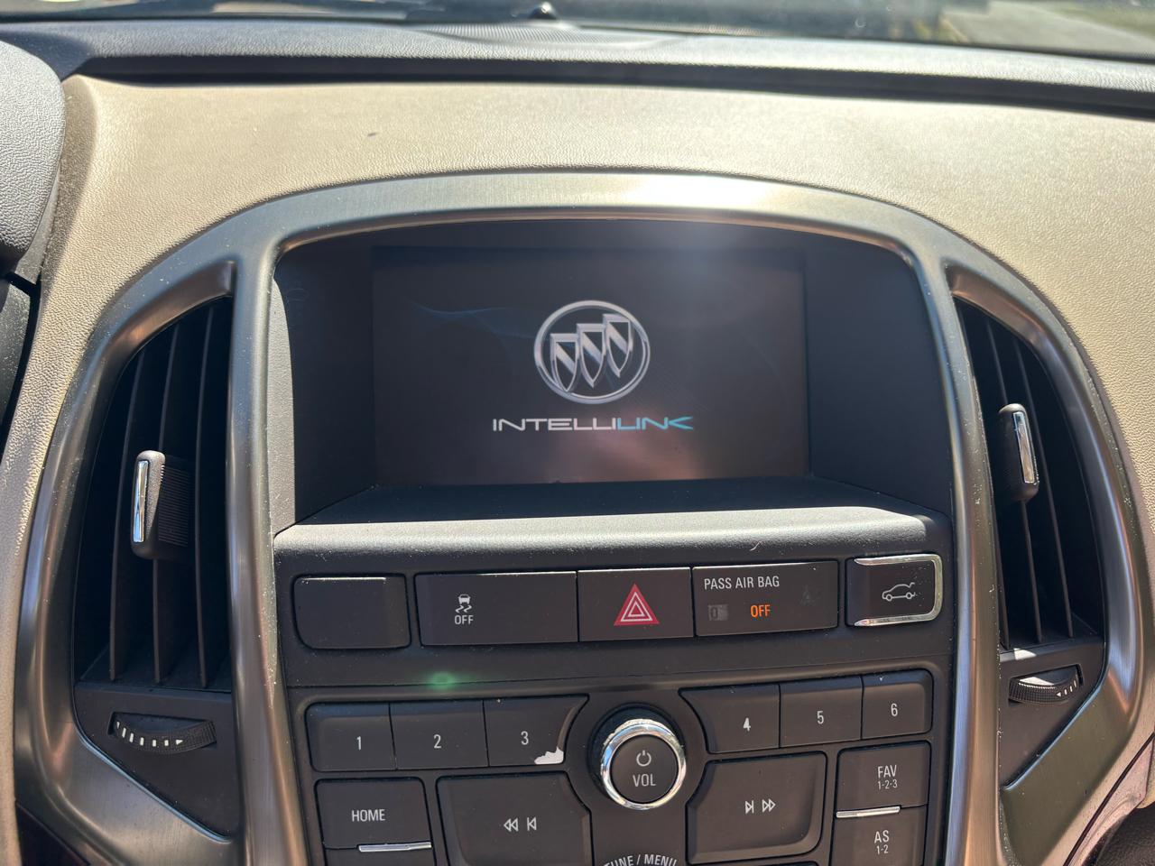 Buick Verano Base 2016