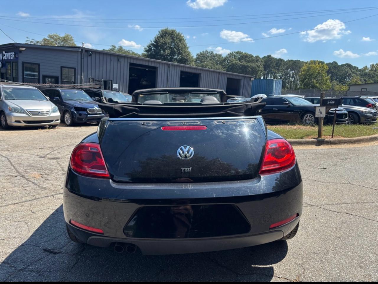 Volkswagen Beetle 2.0T Turbo Convertible 2013