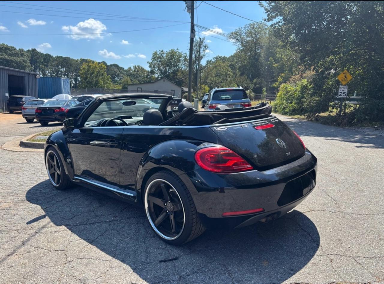 Volkswagen Beetle 2.0T Turbo Convertible 2013
