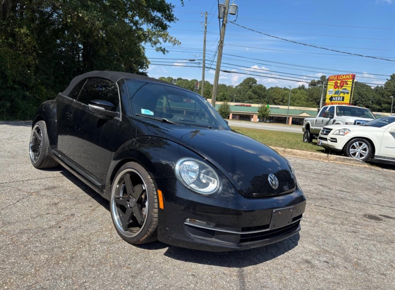 Volkswagen Beetle 2.0T Turbo Convertible 2013