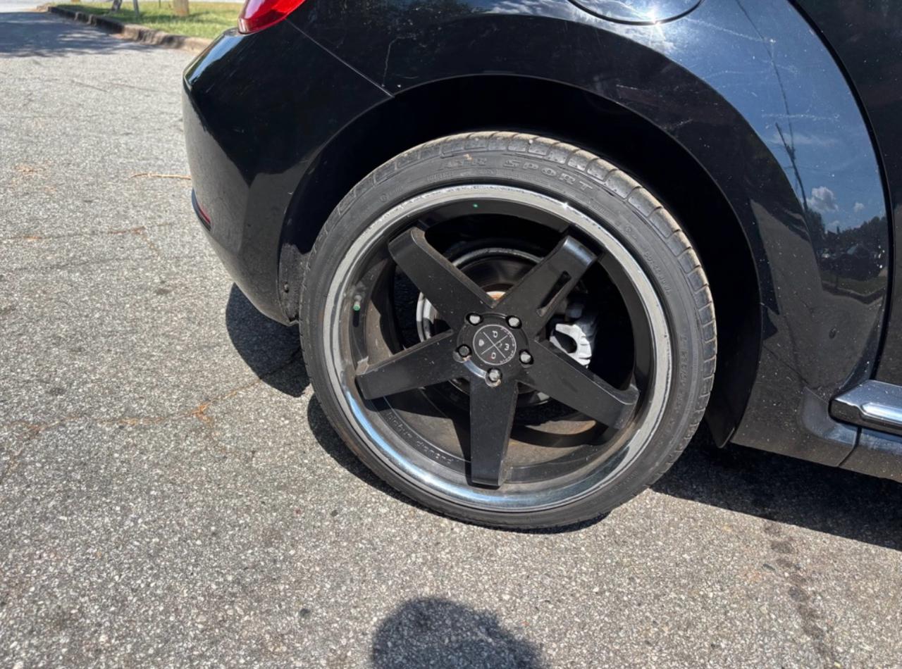 Volkswagen Beetle 2.0T Turbo Convertible 2013