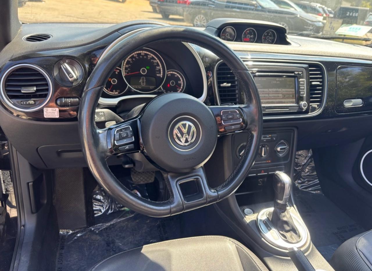 Volkswagen Beetle 2.0T Turbo Convertible 2013