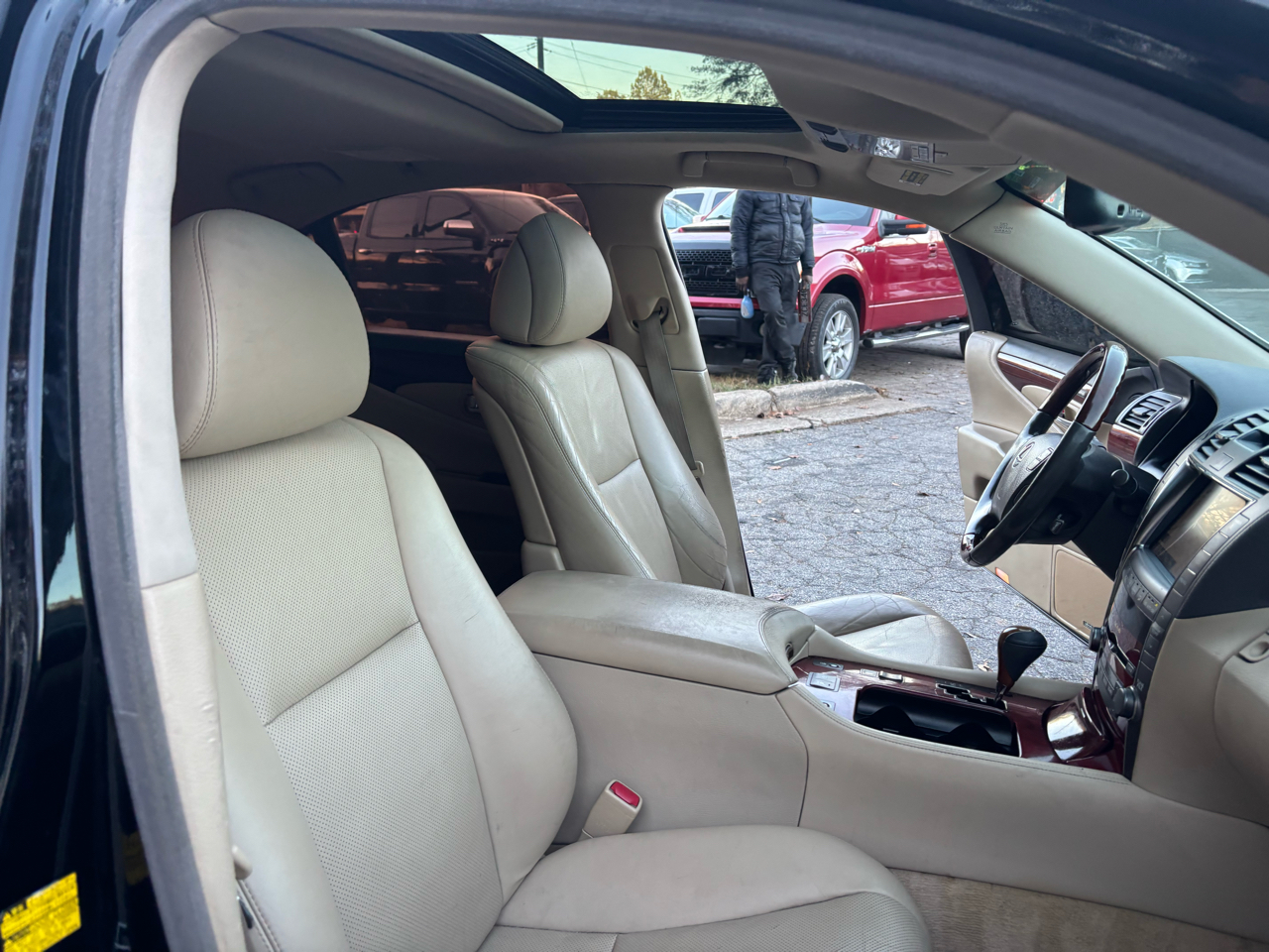 Lexus LS 460 Luxury Sedan 2008