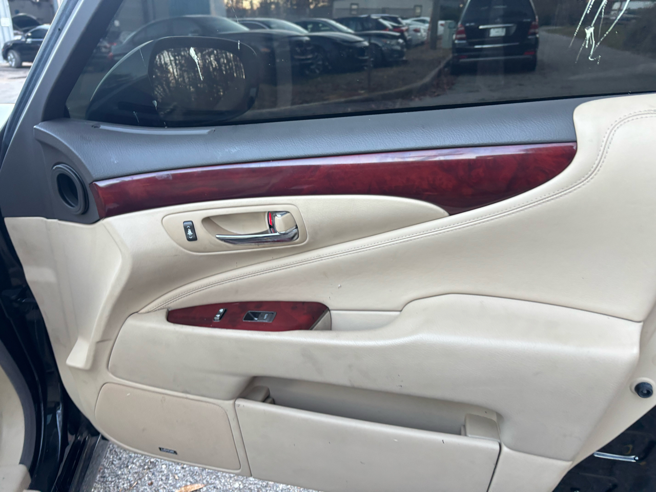 Lexus LS 460 Luxury Sedan 2008