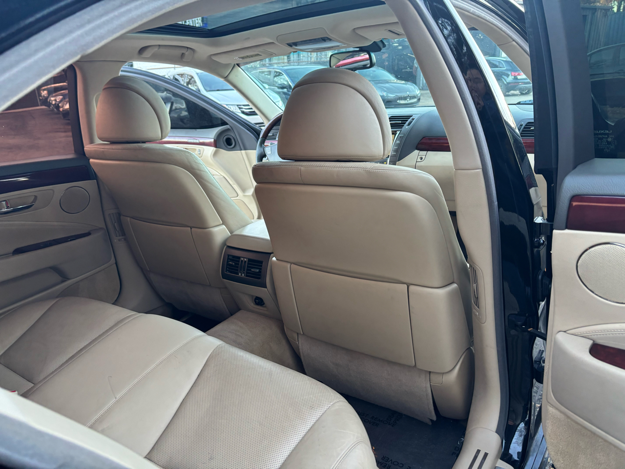 Lexus LS 460 Luxury Sedan 2008