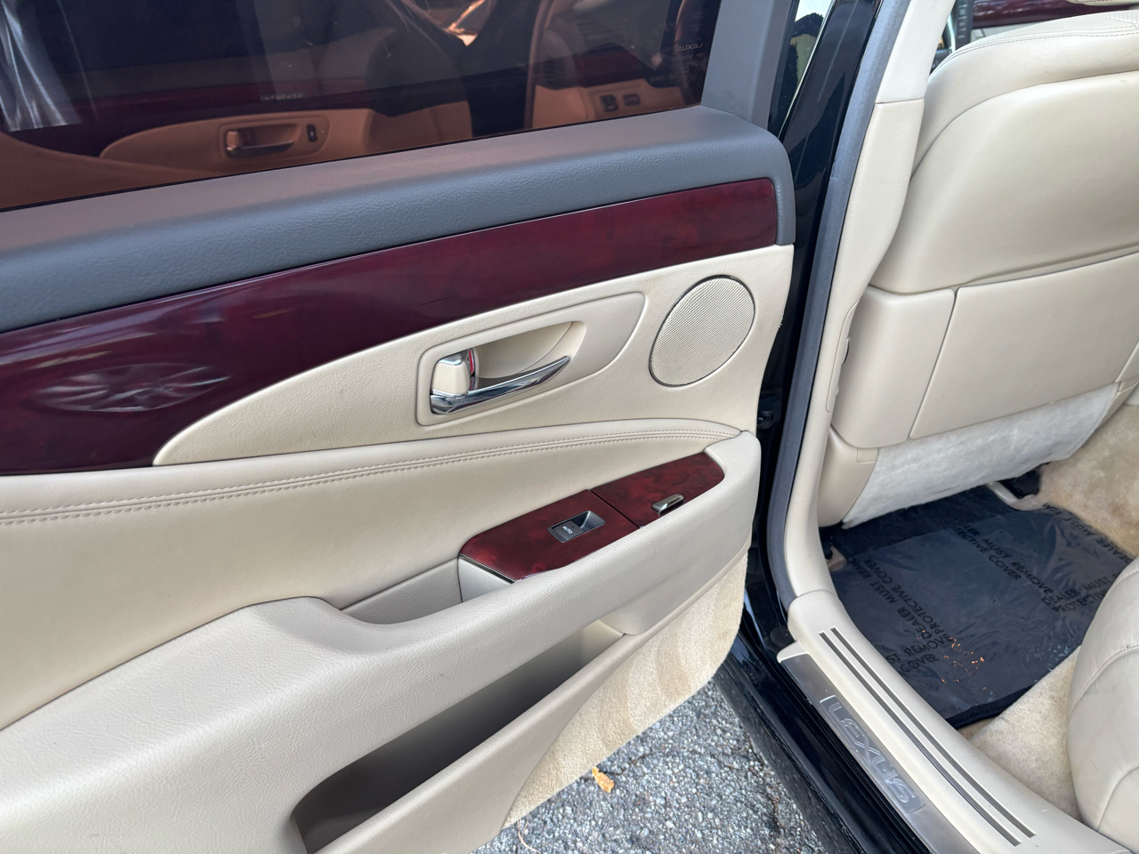 Lexus LS 460 Luxury Sedan 2008