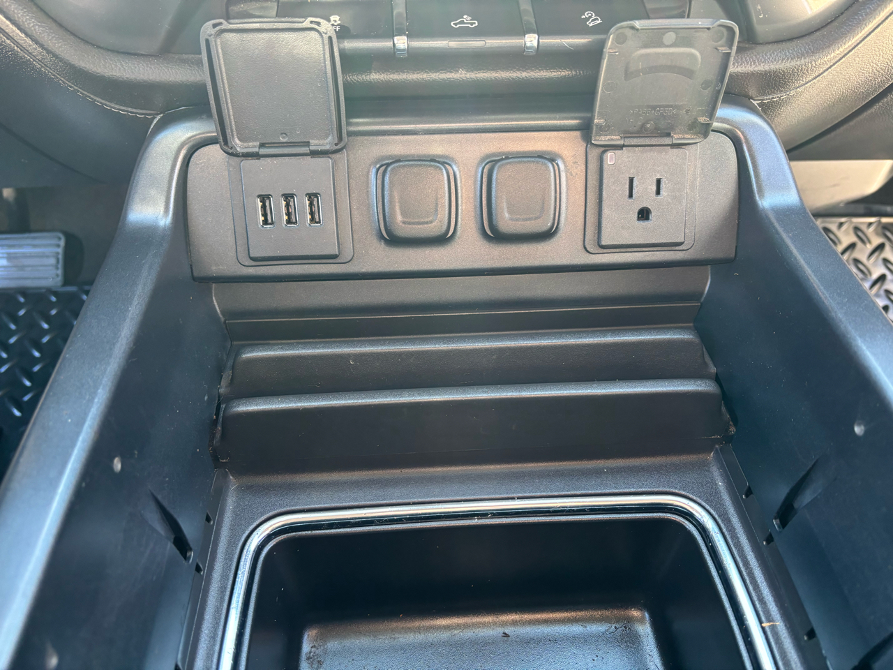 Chevrolet Silverado 1500 LTZ Crew Cab Long Box 4WD 2015