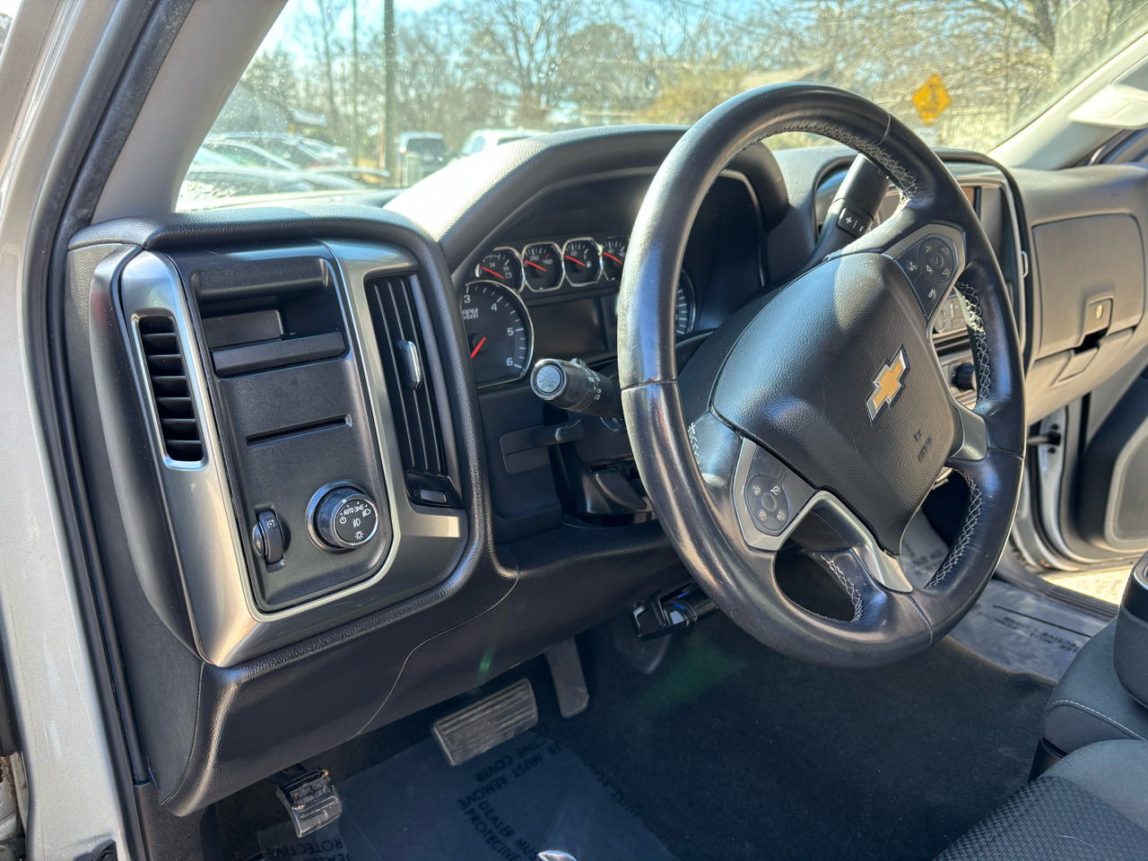 Chevrolet Silverado 1500 2LT Crew Cab Long Box 2WD 2014