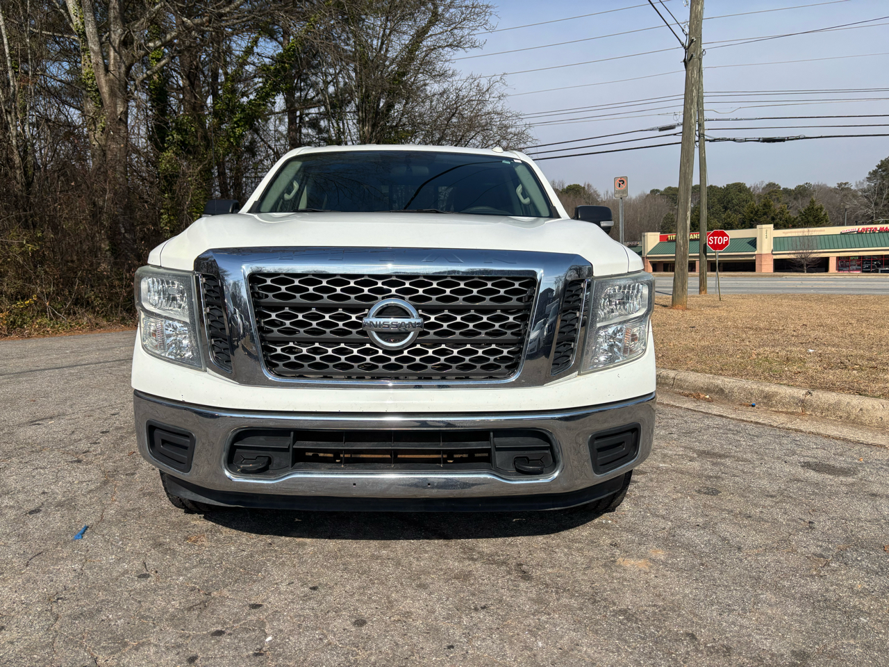 Nissan Titan Platinum Reserve Crew Cab 4WD 2017