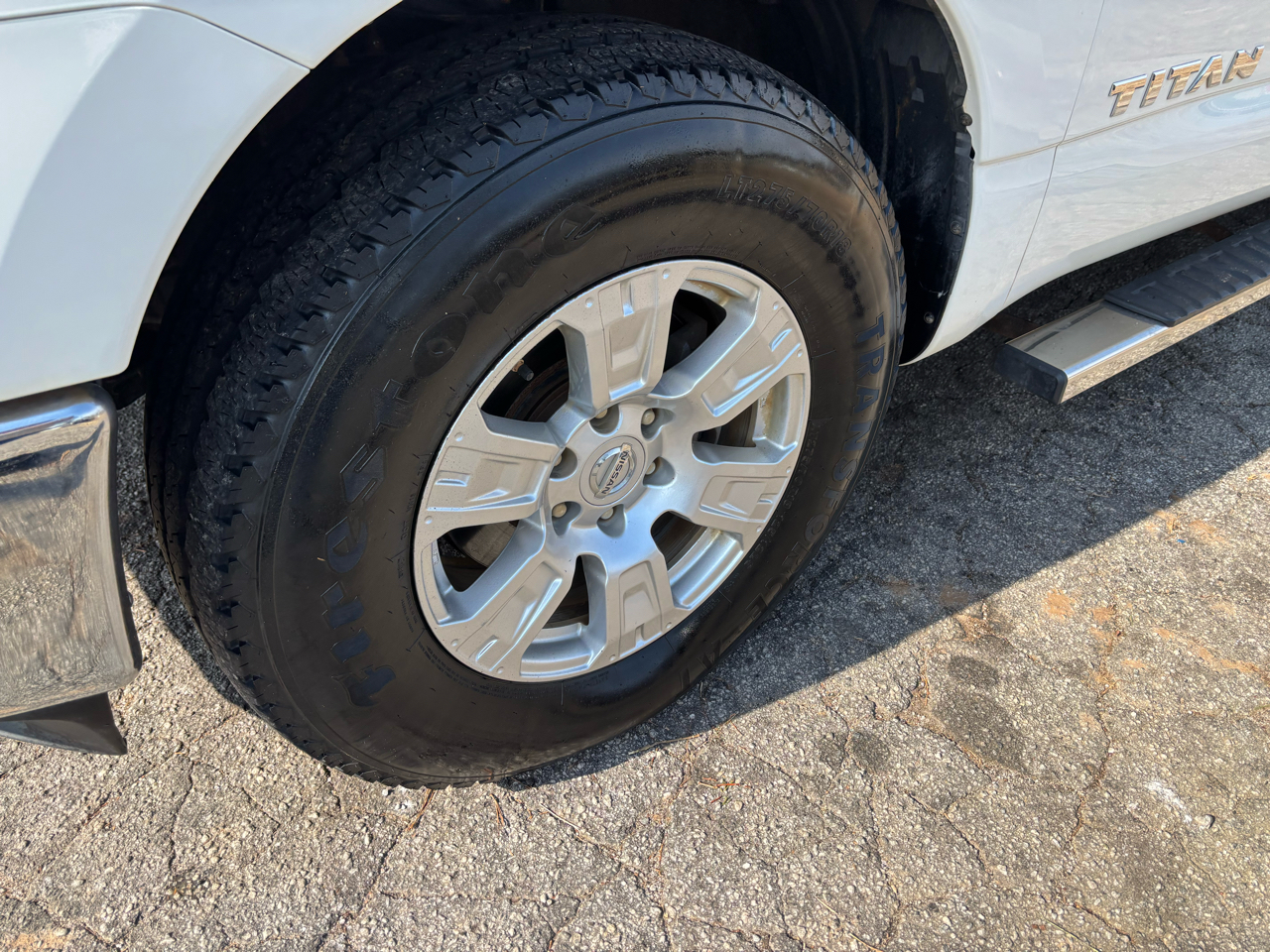 Nissan Titan Platinum Reserve Crew Cab 4WD 2017