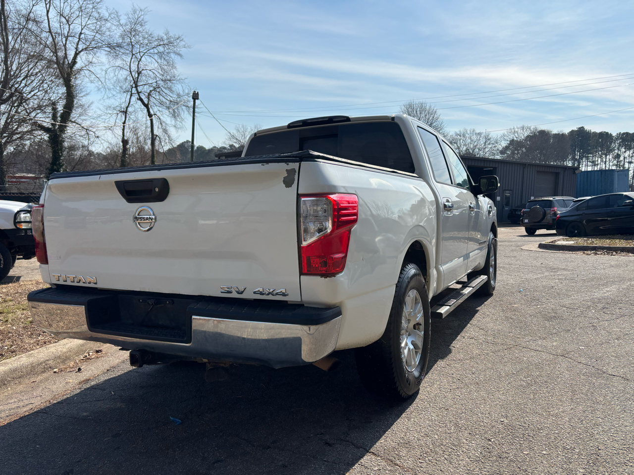 Nissan Titan Platinum Reserve Crew Cab 4WD 2017