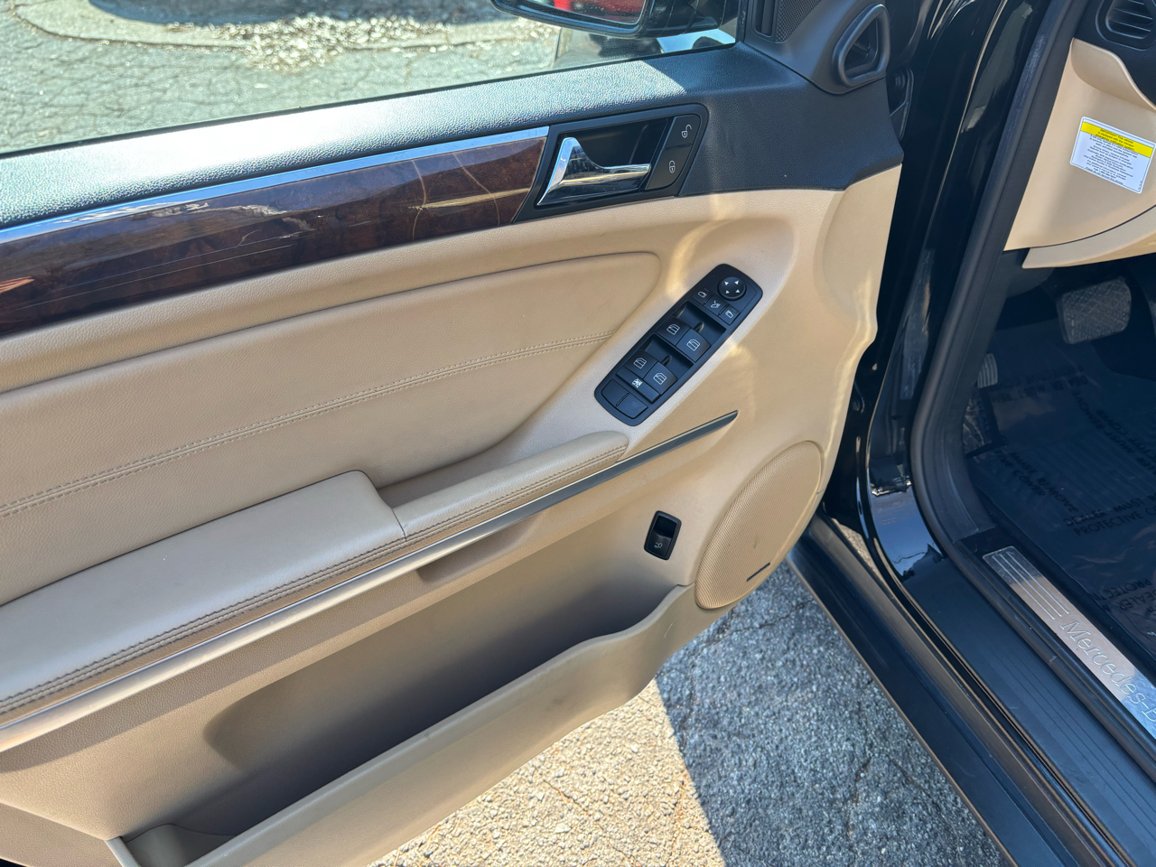 Mercedes-Benz M-Class ML350 4MATIC 2011