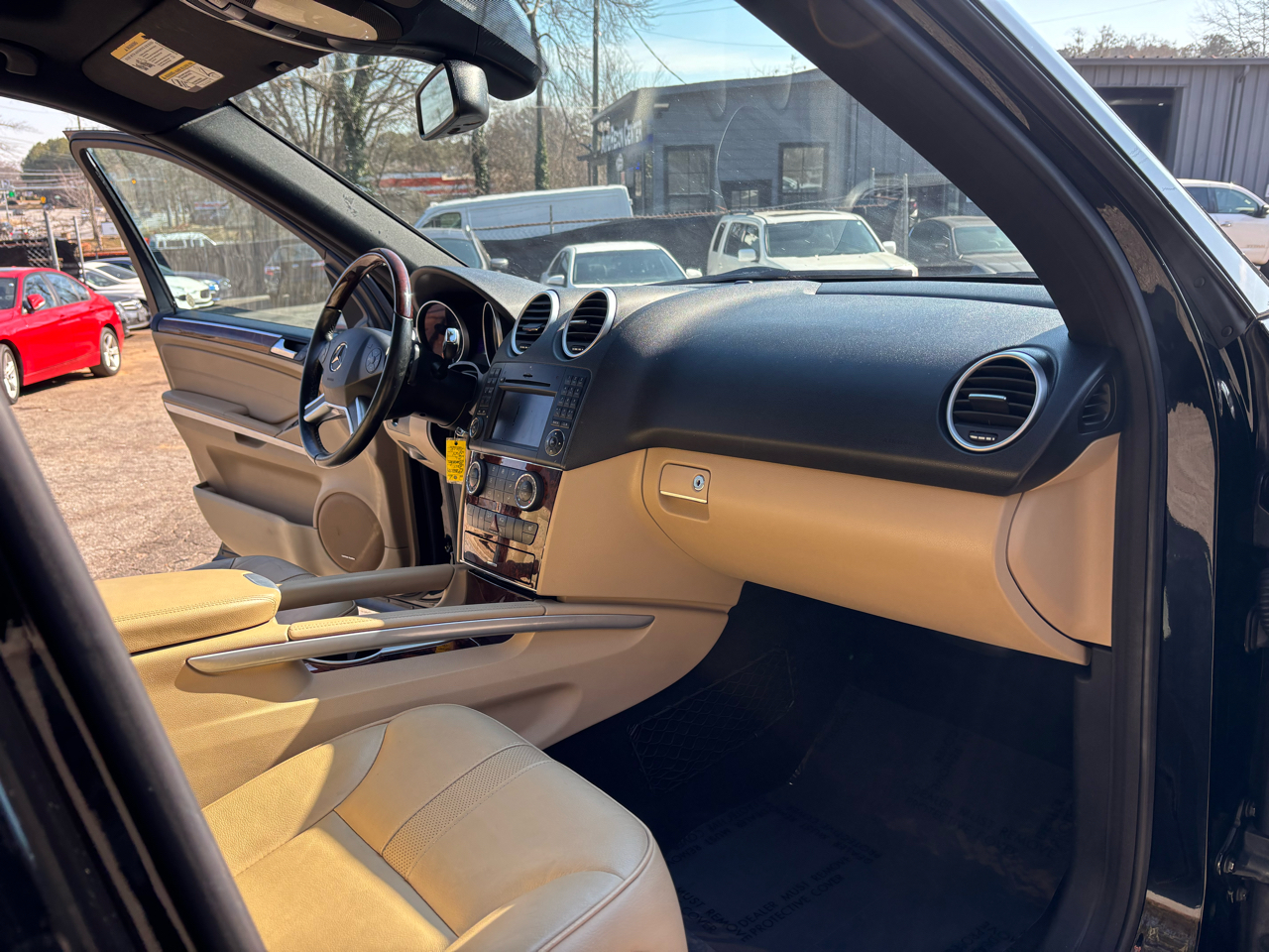 Mercedes-Benz M-Class ML350 4MATIC 2011