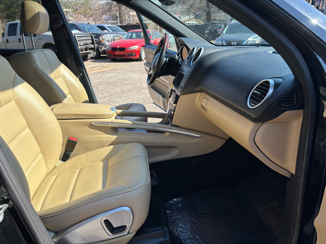 Mercedes-Benz M-Class ML350 4MATIC 2011