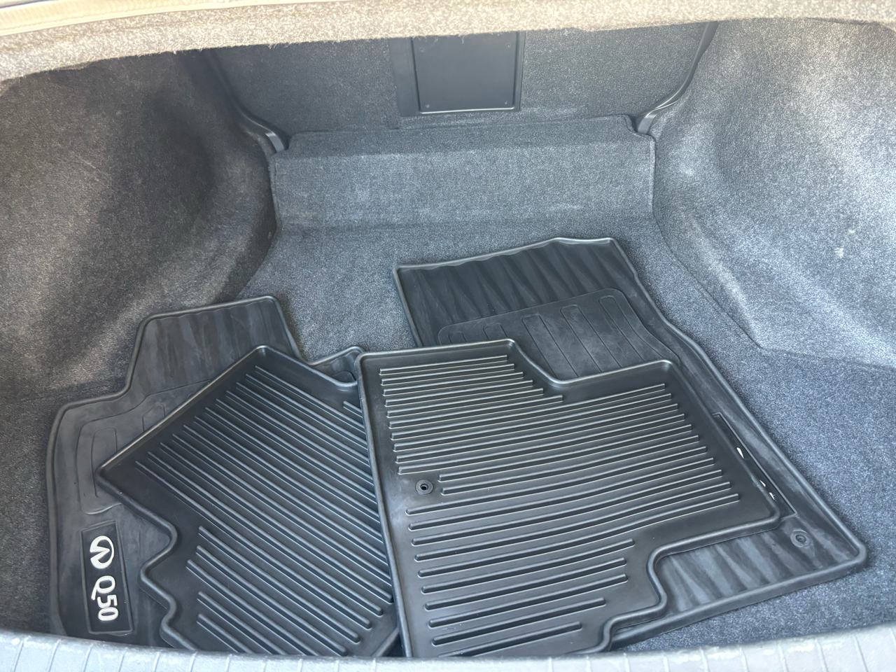 Infiniti Q50 Red Sport 400 AWD 2017