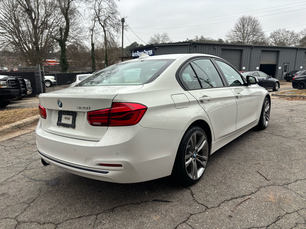 BMW 3-Series 328i Sedan 2016