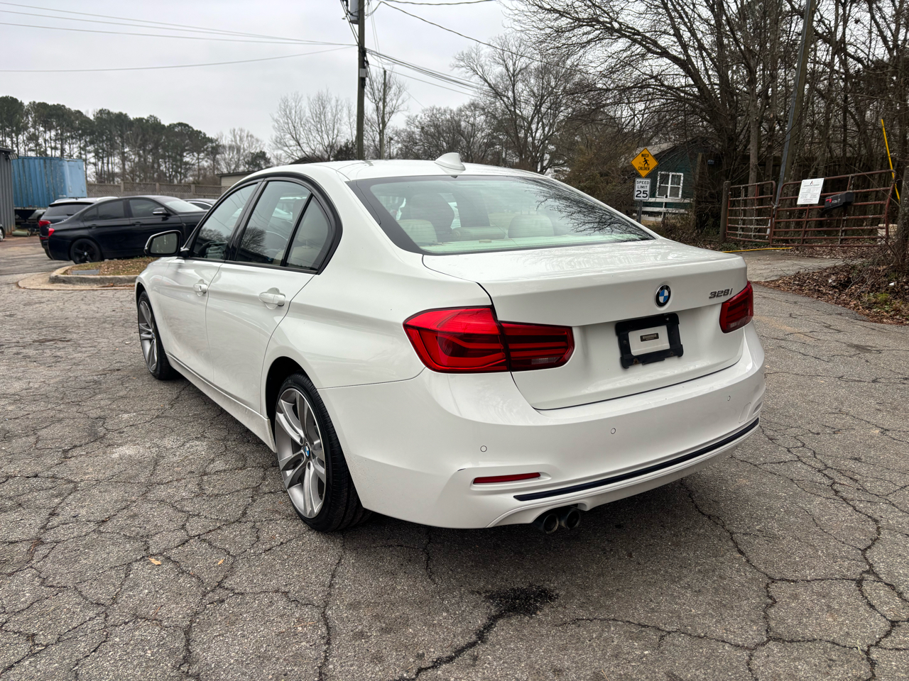 BMW 3-Series 328i Sedan 2016