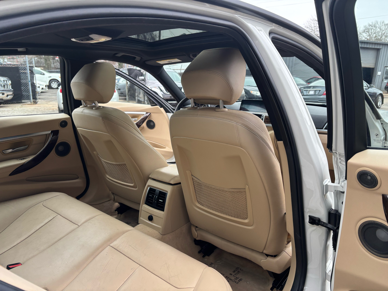 BMW 3-Series 328i Sedan 2016