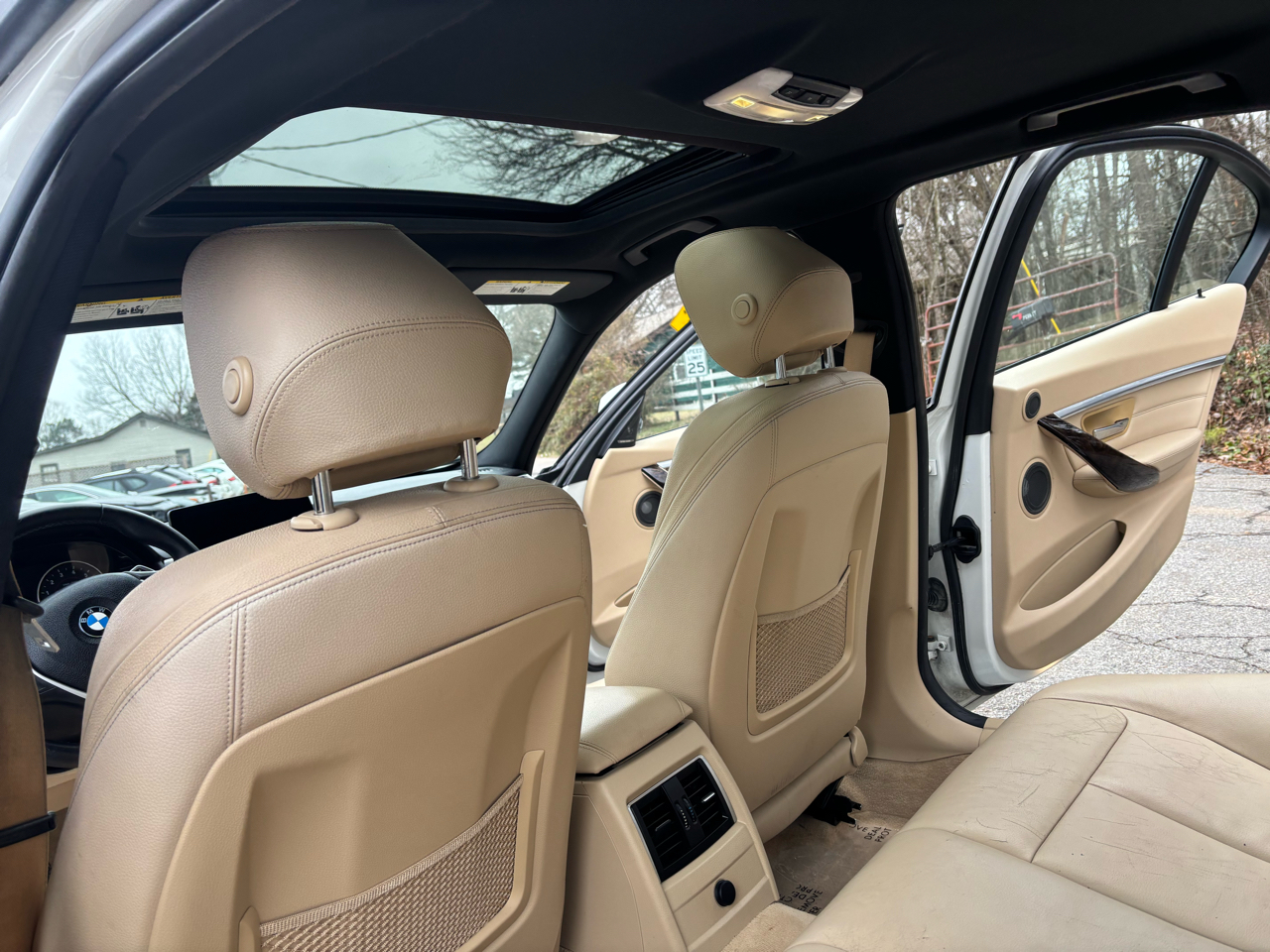 BMW 3-Series 328i Sedan 2016