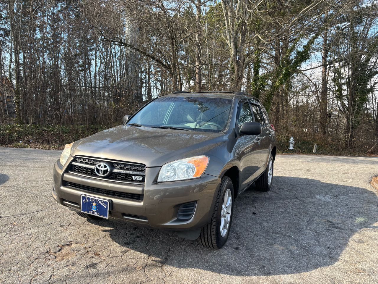 Toyota RAV4 Base V6 2WD 2012