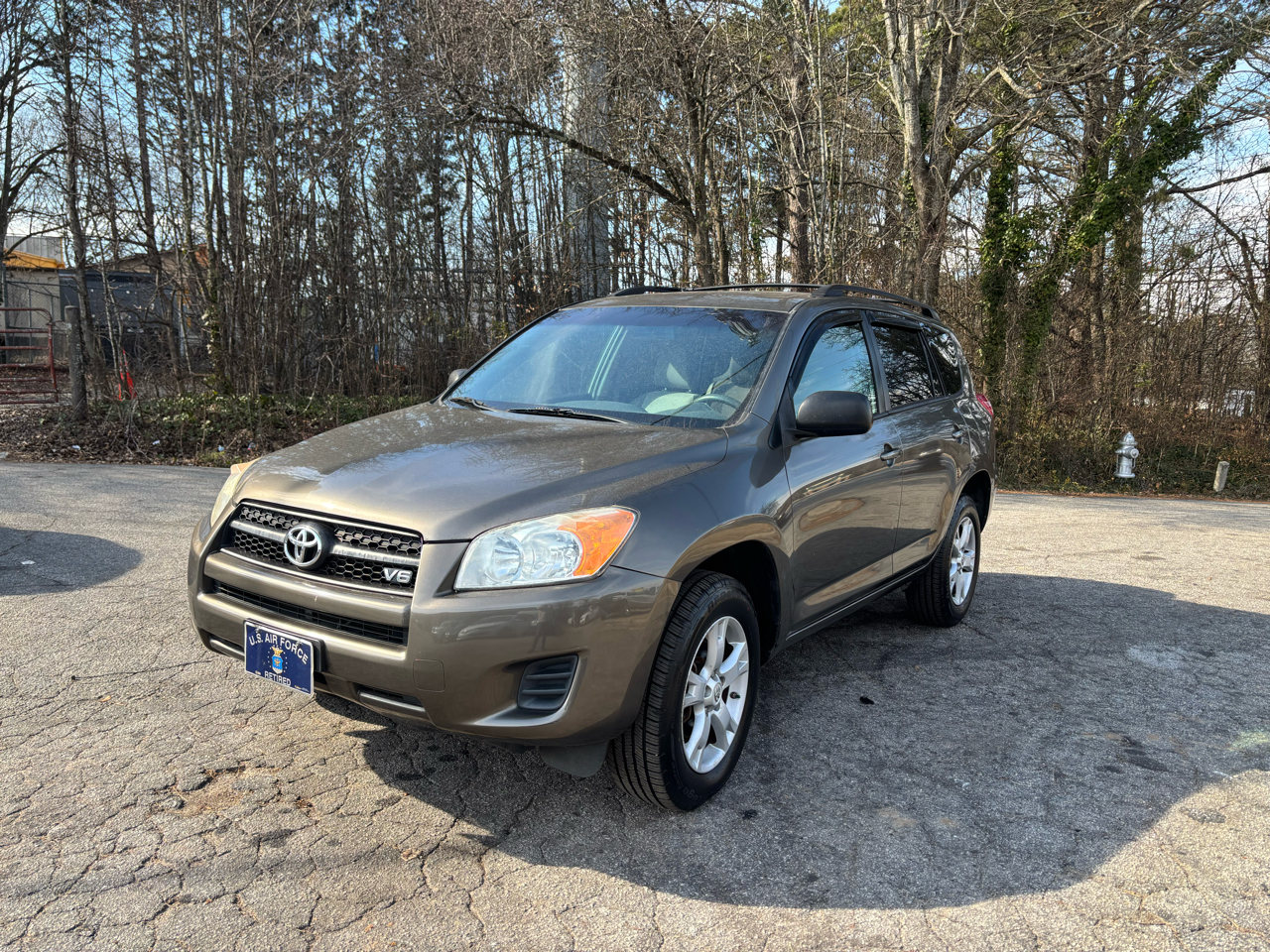 Toyota RAV4 Base V6 2WD 2012